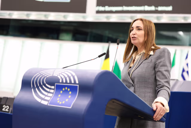 Foto 10: EP Plenary session - Rule 162 - Regaining our competitive edge - a prosperous EU in a fragmented global economy