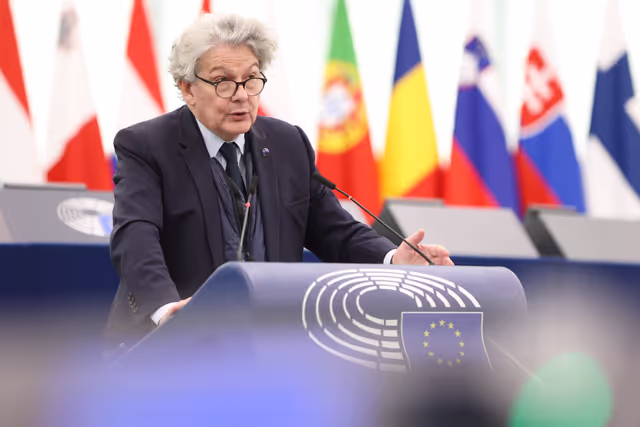 Foto 30: EP Plenary session - Rule 162 - Regaining our competitive edge - a prosperous EU in a fragmented global economy