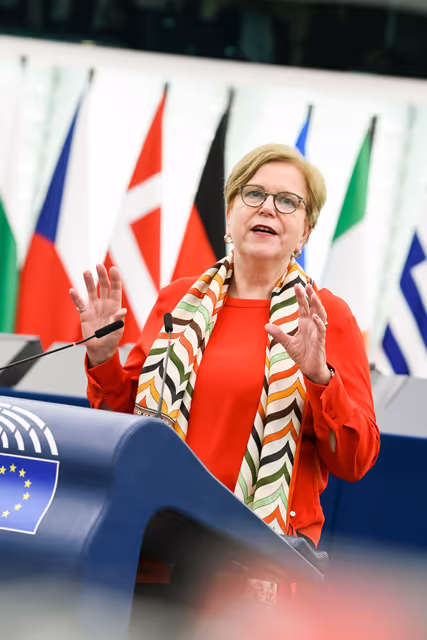 Fotografie 32: EP Plenary session - Deepening EU integration in view of future enlargement