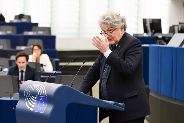 Φωτογραφία 21: EP Plenary session - Data collection and sharing relating to short-term accommodation rental services