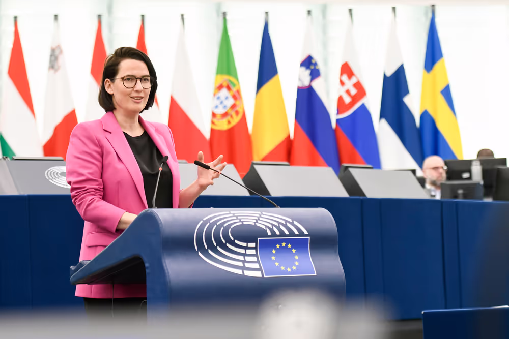 EP Plenary session - Data collection and sharing relating to short-term accommodation rental services