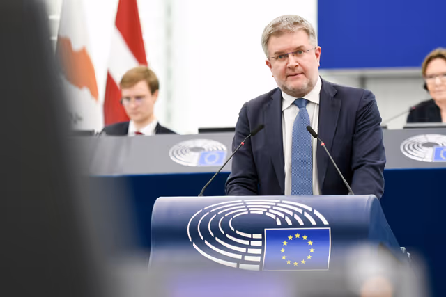 Φωτογραφία 10: EP Plenary session - Data collection and sharing relating to short-term accommodation rental services