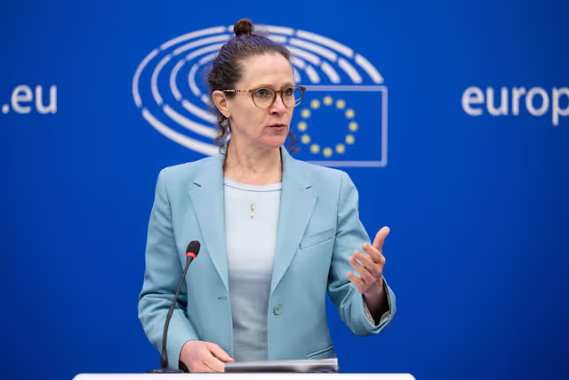 Снимка 11: Press conference on The Report on the Commission’s 2023 Rule of Law Report