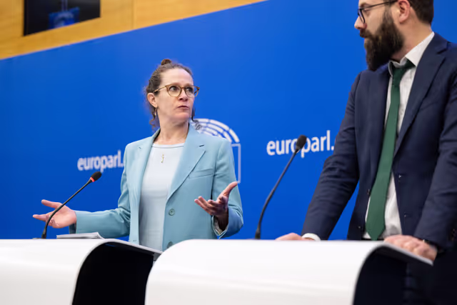 Снимка 6: Press conference on The Report on the Commission’s 2023 Rule of Law Report