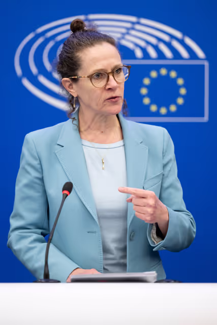 Снимка 1: Press conference on The Report on the Commission’s 2023 Rule of Law Report