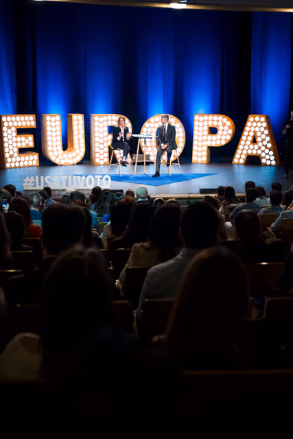 Billede 16: Official visit of Roberta METSOLA, EP President to Spain - Town Hall Discussion with Young Spaniards