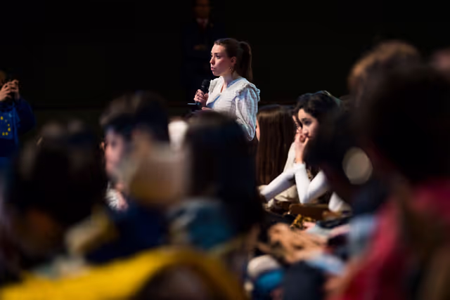 Billede 3: Official visit of Roberta METSOLA, EP President to Spain - Town Hall Discussion with Young Spaniards