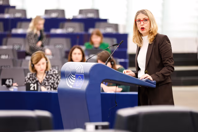 Nuotrauka 22: EP Plenary session - Council decision inviting Member States to ratify the Violence and Harassment Convention