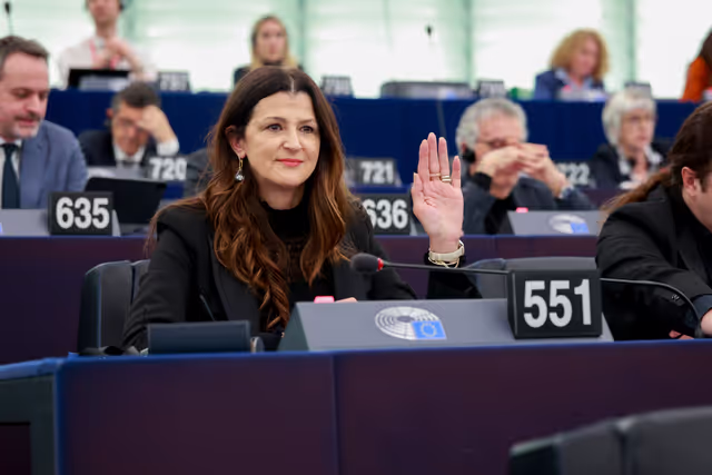 Photo 40: EP Plenary session - Voting session