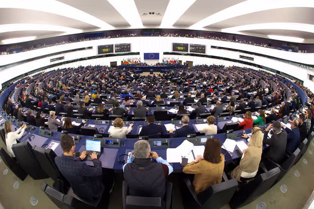 Photo 22: EP Plenary session - Voting session
