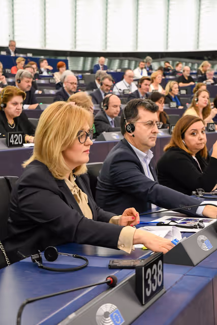 Photo 23: EP Plenary session - Voting session