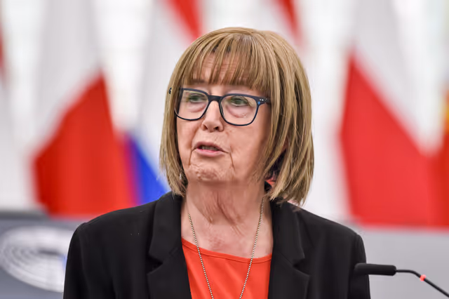 Fotografi 8: EP Plenary session - Commission statement - EU climate risk assessment, taking urgent action to improve security and resilience in Europe