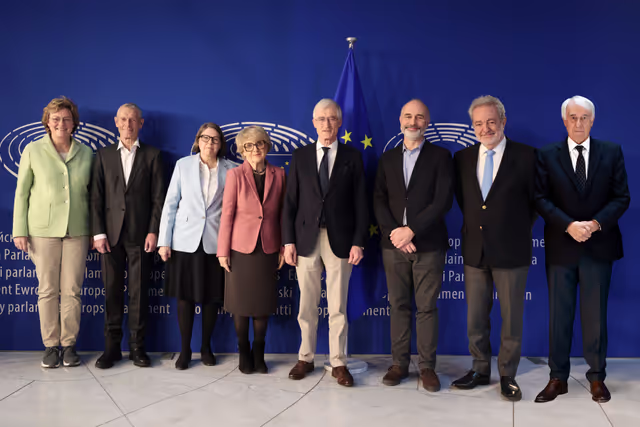 Foto 1: Advisory Committee on  the Conduct of Members official photo