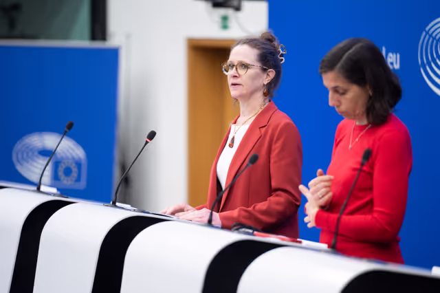 Fotografia 8: Press conference on criminalising the violations of EU sanction