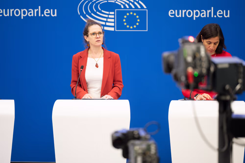 Press conference on criminalising the violations of EU sanction