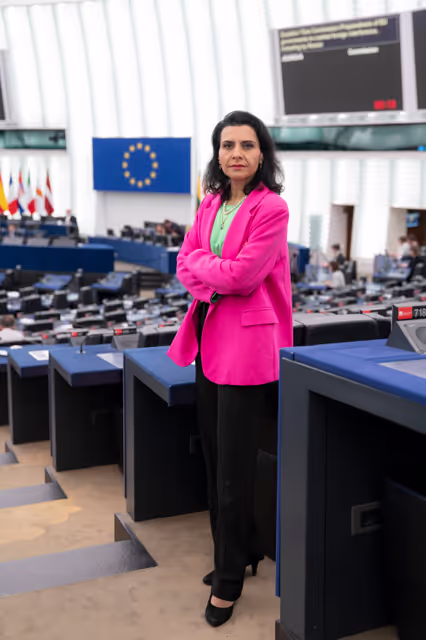 Fotografie 10: Abir AL-SAHLANI in the EP in Strasbourg