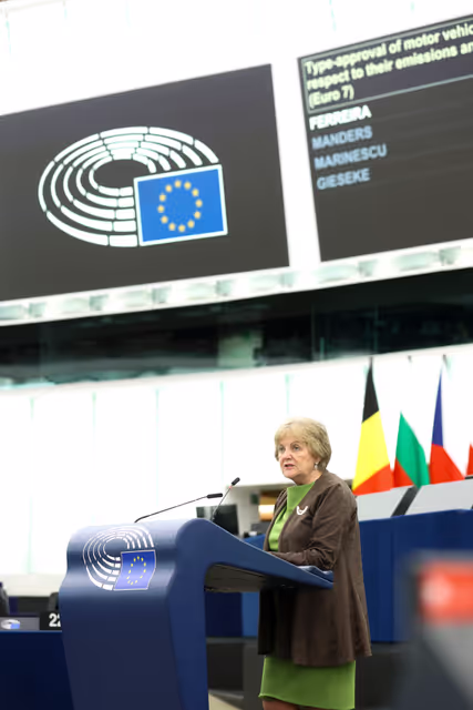 Photo 32: EP Plenary session - Type-approval of motor vehicles and engines with respect to their emissions and battery durability (Euro 7)