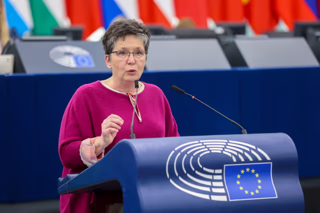 Photo 23: EP Plenary session - Type-approval of motor vehicles and engines with respect to their emissions and battery durability (Euro 7)