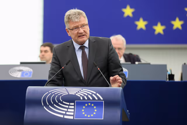 Photo 12: EP Plenary session - Type-approval of motor vehicles and engines with respect to their emissions and battery durability (Euro 7)