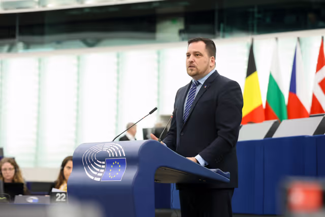 Photo 11: EP Plenary session - Type-approval of motor vehicles and engines with respect to their emissions and battery durability (Euro 7)