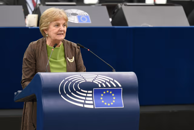 Fotografia 13: EP Plenary session - Commission statement - The time the European Commission takes to deal with requests for public access to documents