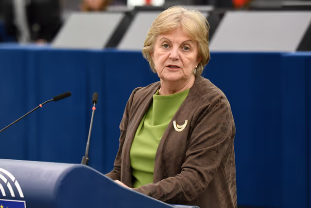 Fotografia 10: EP Plenary session - Commission statement - The time the European Commission takes to deal with requests for public access to documents