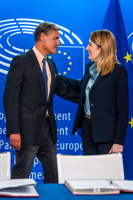 Φωτογραφία 14: LEX signing ceremony in presence of Roberta METSOLA, EP President and Hadja LAHBIB, Belgian Minister for Foreign Affairs and European Affairs, on behalf of the Belgian Presidency of the Council