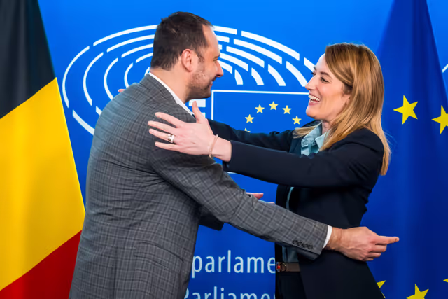 Φωτογραφία 3: LEX signing ceremony in presence of Roberta METSOLA, EP President and Hadja LAHBIB, Belgian Minister for Foreign Affairs and European Affairs, on behalf of the Belgian Presidency of the Council