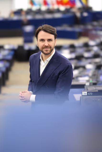 Foto 5: Mario FURORE in the EP in Strasbourg