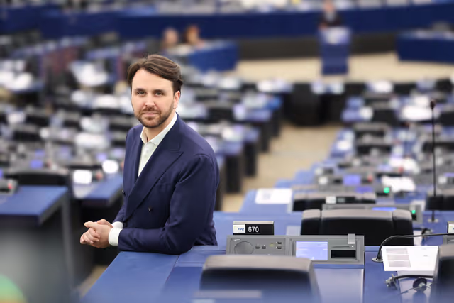 Foto 3: Mario FURORE in the EP in Strasbourg