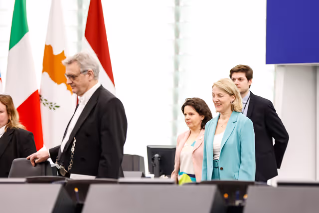 Fotografie 23: EP Plenary session - Oral question - Promised revision of the EU animal welfare legislation and the animal welfare-related European citizens’ initiatives