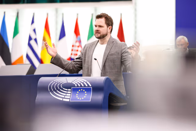 Fotografie 41: EP Plenary session - Oral question - Promised revision of the EU animal welfare legislation and the animal welfare-related European citizens’ initiatives
