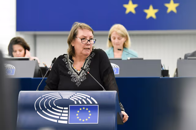Photo 13: EP Plenary session  - Council and Commission statements - Deterioration of living conditions in the EU