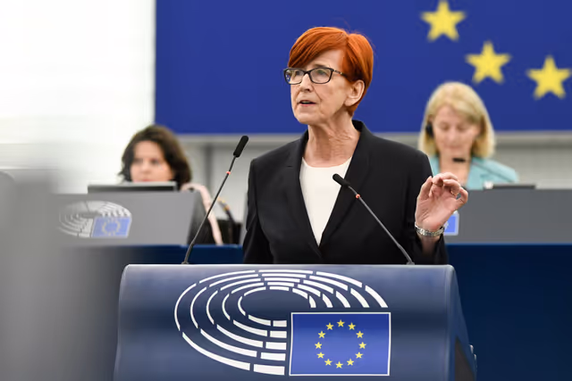 Photo 10: EP Plenary session  - Council and Commission statements - Deterioration of living conditions in the EU