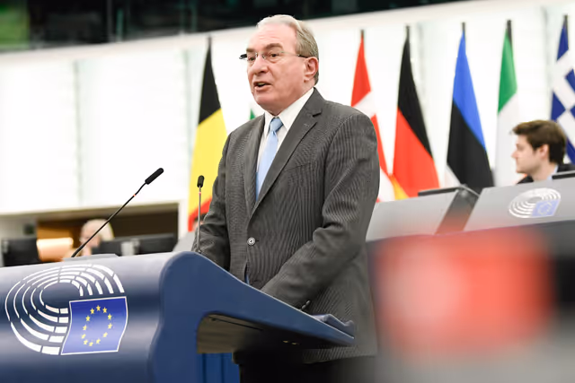 Photo 3: EP Plenary session  - Council and Commission statements - Deterioration of living conditions in the EU