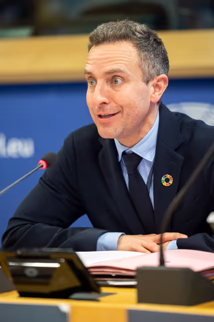 Fotagrafa 15: DEVE workshop on ' Confronting debt, climate change and poverty: Global financial architecture reform and fiscal space of developing countries '