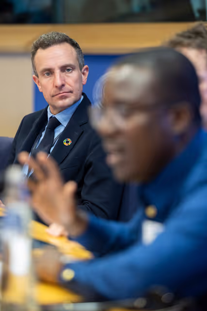 Fotagrafa 8: DEVE workshop on ' Confronting debt, climate change and poverty: Global financial architecture reform and fiscal space of developing countries '