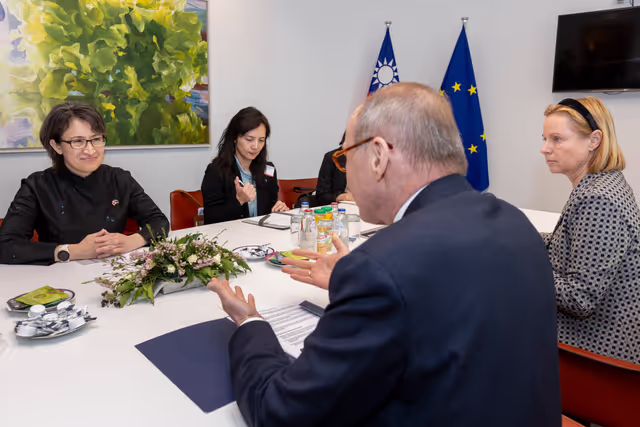 Fotagrafa 4: Othmar KARAS meets with  Bi-Khim HSIAO, Taiwanese Vice President- elect