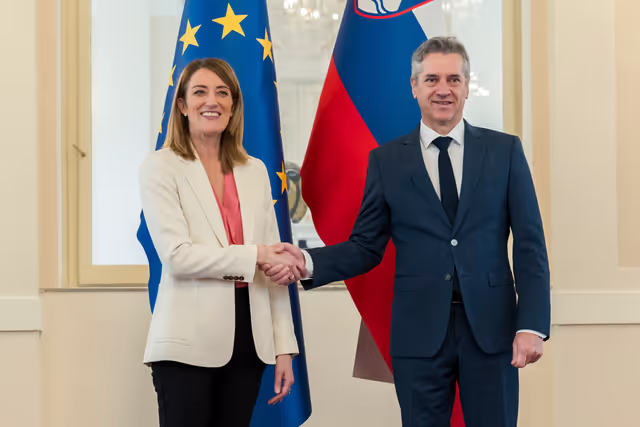 Fotó 10: Official visit by Roberta METSOLA, EP President to Ljubljana (Slovenia) - Meeting with Robert GOLOB, Slovenian Prime Minister
