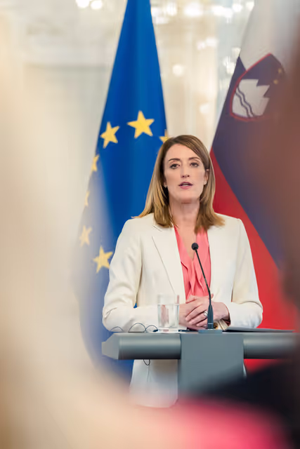 Fotó 3: Official visit by Roberta METSOLA, EP President to Ljubljana (Slovenia) - Joint Press Point with  Robert GOLOB, Slovenian Prime Minister