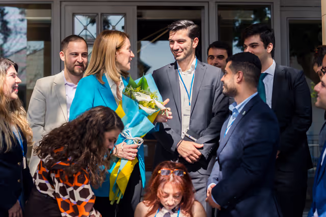 Φωτογραφία 1: Official visit by Roberta METSOLA, EP President to Cyprus - Participation to a round-table discussion with young people