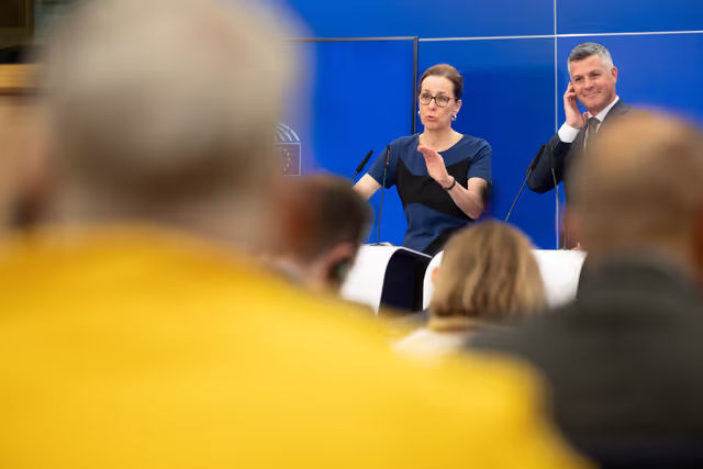 Foto 31: Press conference on Migration Pact files