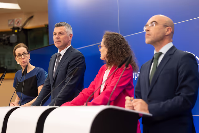 Foto 29: Press conference on Migration Pact files