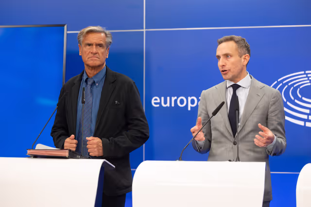 Foto 27: Press conference on Migration Pact files