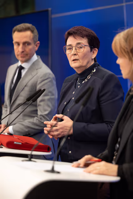 Foto 12: Press conference on Migration Pact files