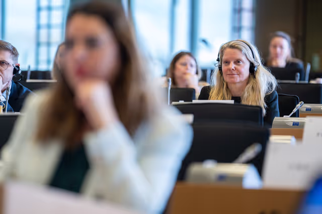 Photo 14: ITRE Committee meeting