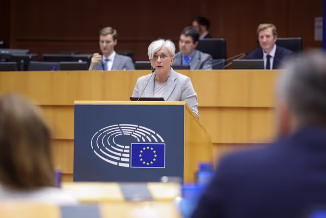 Photo 29: EP Mini-Plenary Session - Council and Commission statements - New allegations of Russian interference in the European Parliament, in the upcoming EU elections and the impact on the Union