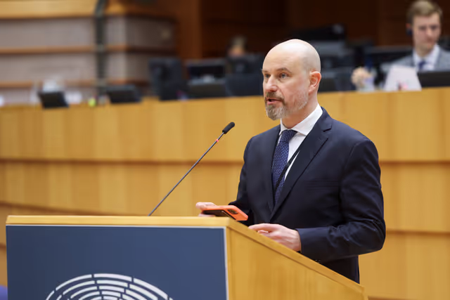Photo 14: EP Mini-Plenary Session - Council and Commission statements - New allegations of Russian interference in the European Parliament, in the upcoming EU elections and the impact on the Union