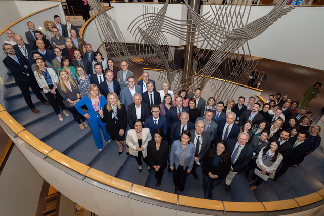 Photo 4: TRAN Committee group photo