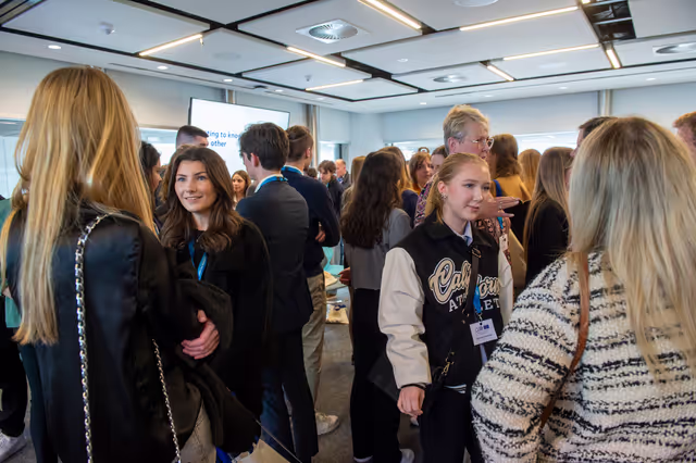 Foto 15: Lux Youth Seminar